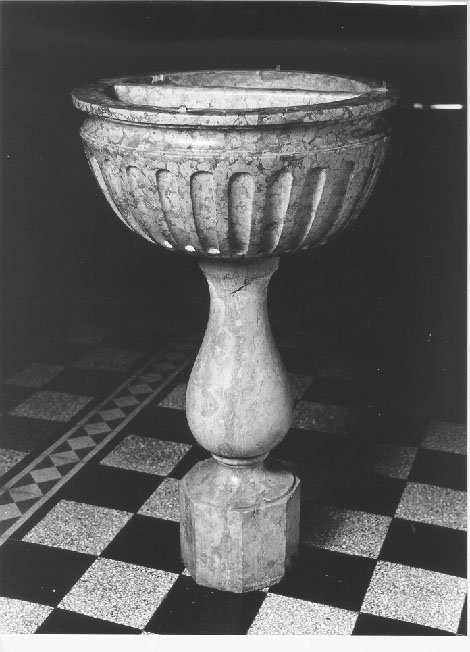 fonte battesimale, opera isolata - bottega mantovana (prima metà sec. XVII)
