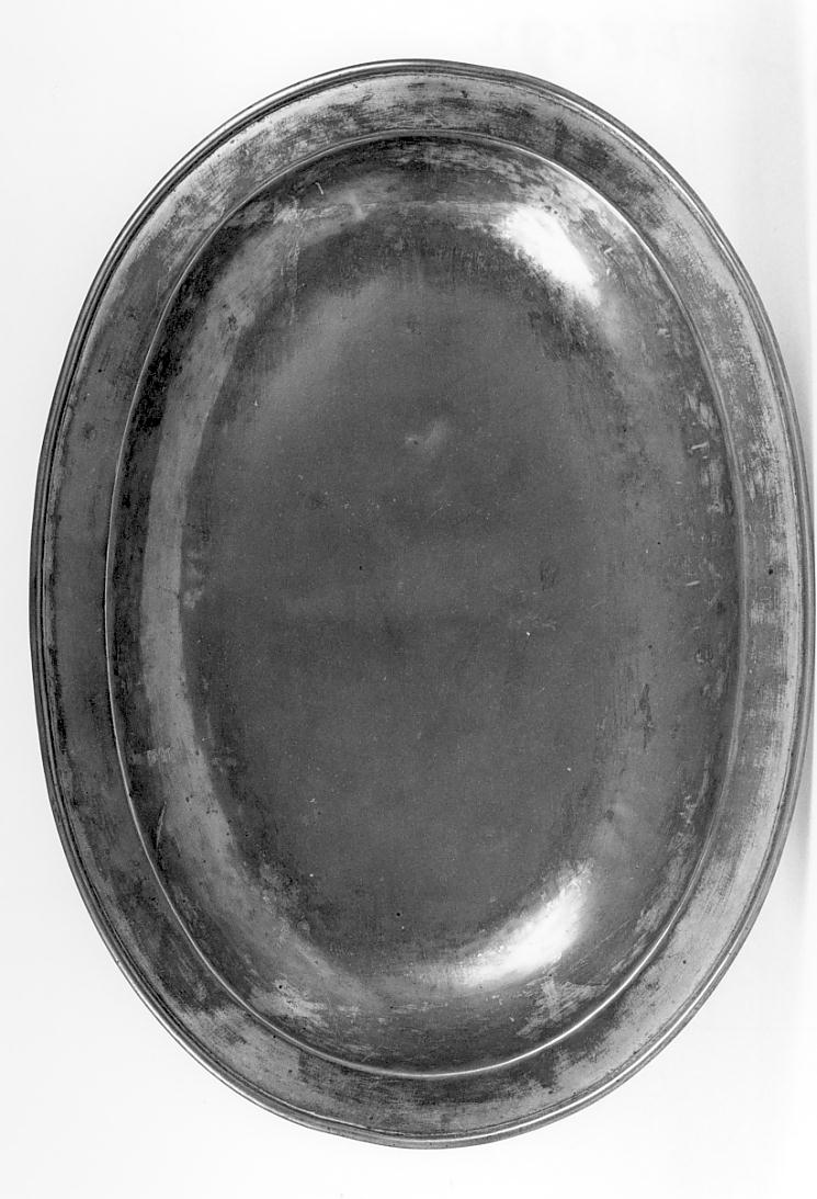 vassoio, opera isolata - produzione lombarda (sec. XIX)