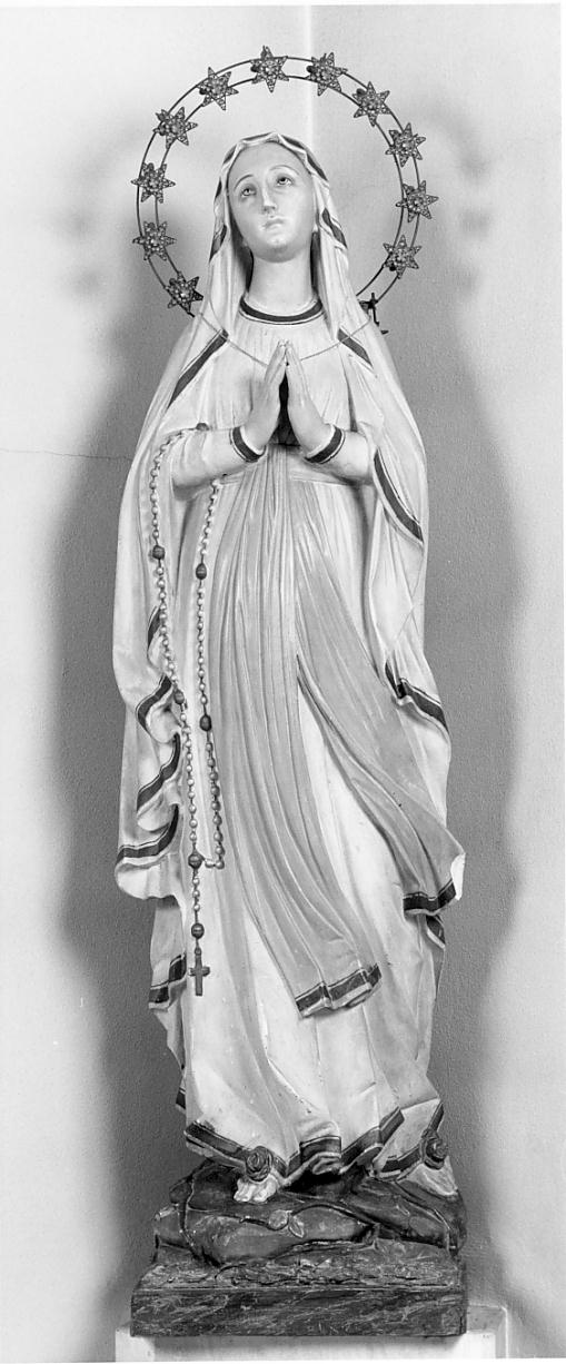 Madonna del Rosario (statua, opera isolata) - produzione lombarda (prima metà sec. XX)