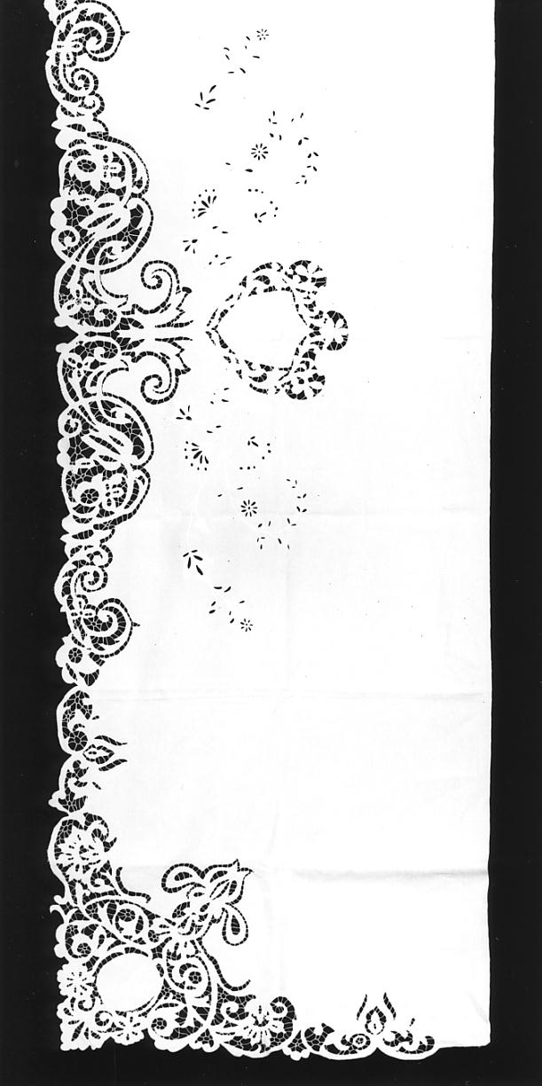 motivi decorativi floreali (tovaglia d'altare, opera isolata) di Anadotti Graziella (fine/inizio secc. XIX/ XX)