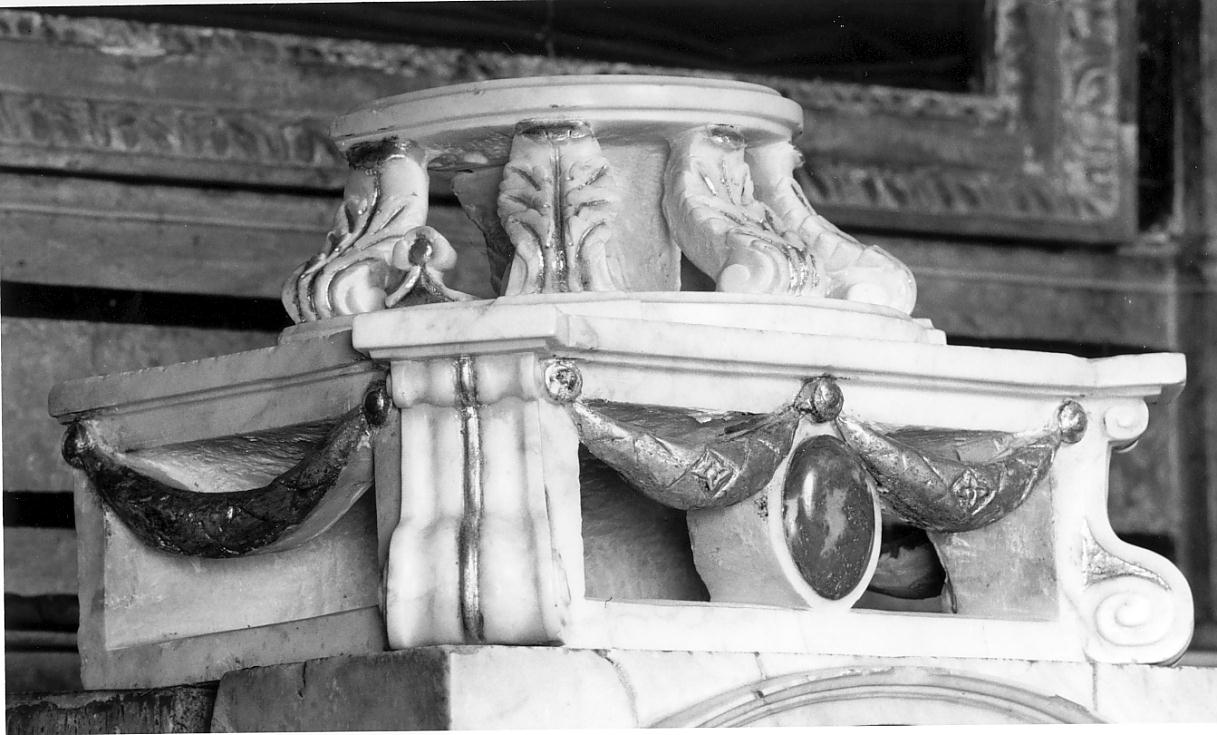 base, elemento d'insieme - bottega cremonese (sec. XVIII)