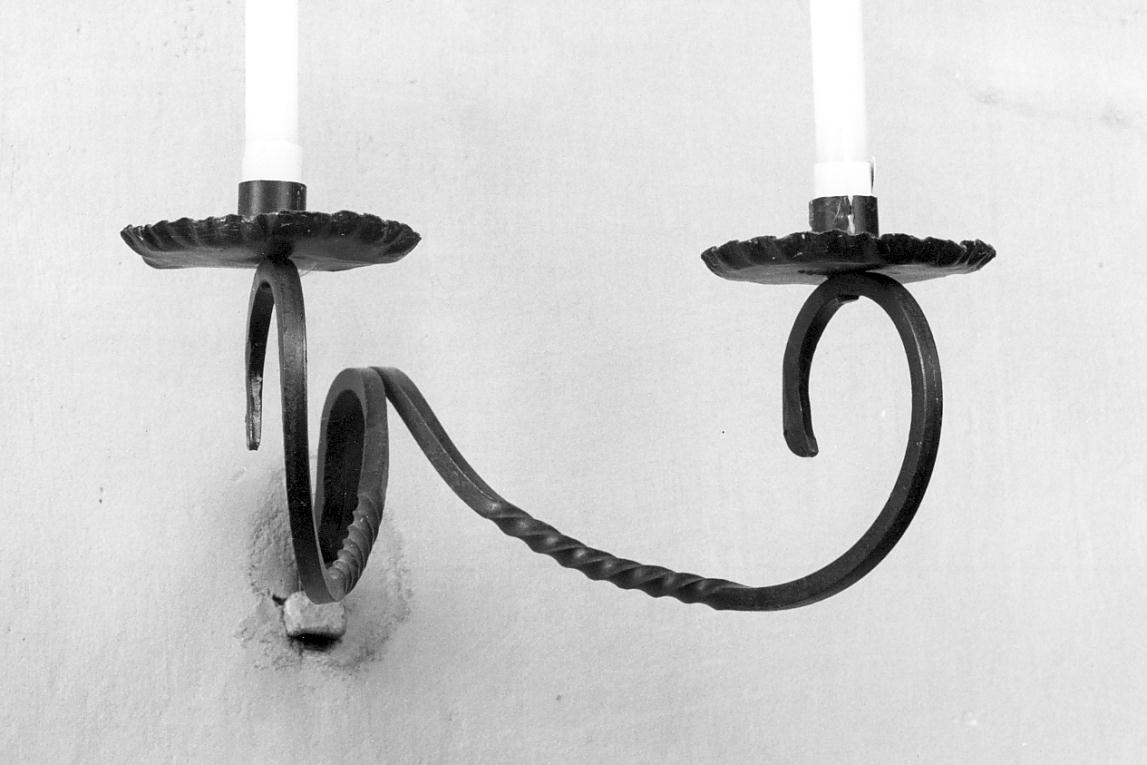 candeliere da parete, serie - ambito cremonese (prima metà sec. XX)