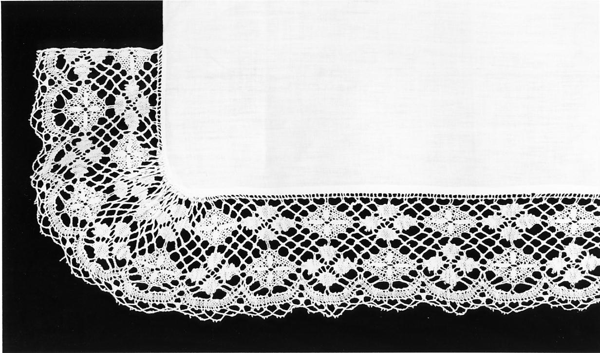 motivi decorativi geometrici (tovaglia d'altare, opera isolata) - manifattura cremonese (secondo quarto sec. XX)