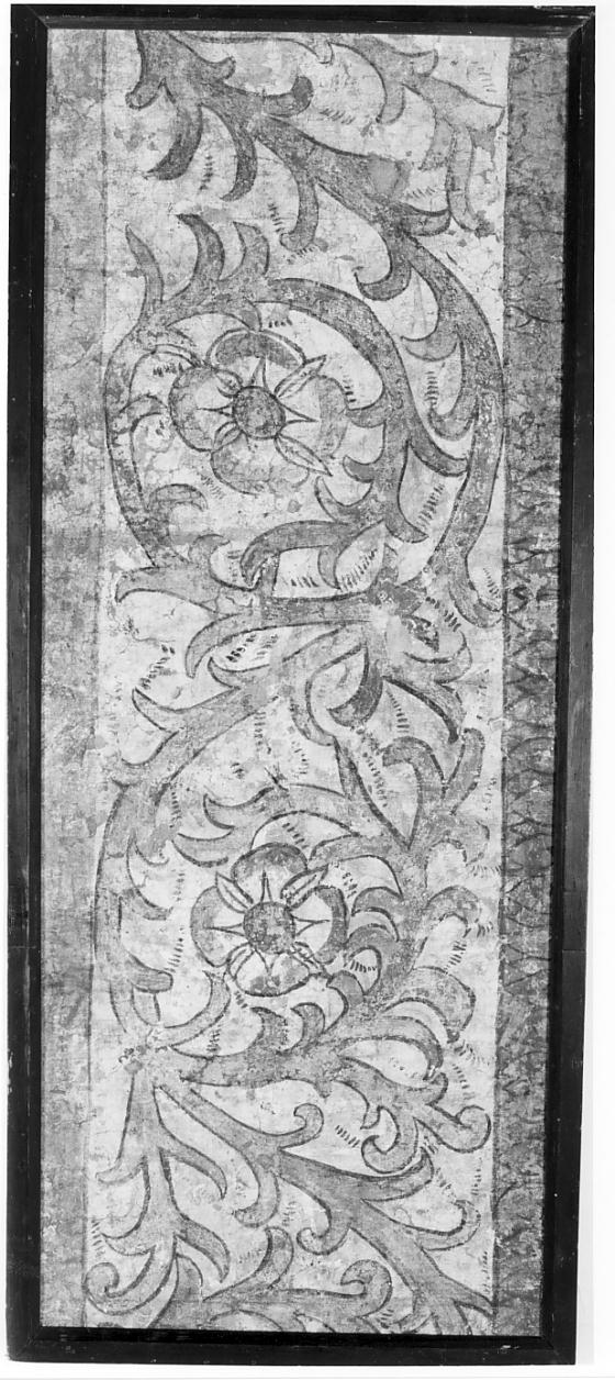 Motivo decorativo a girali vegetali (dipinto, frammento) - ambito bresciano (prima metà sec. XIV)