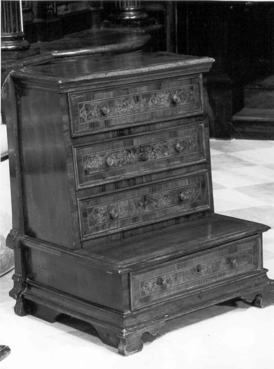 inginocchiatoio, opera isolata - ambito bresciano (seconda metà sec. XIX)