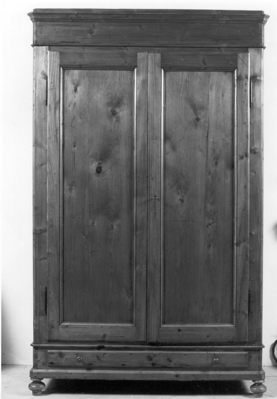 armadio, opera isolata - ambito bresciano (primo quarto sec. XX)