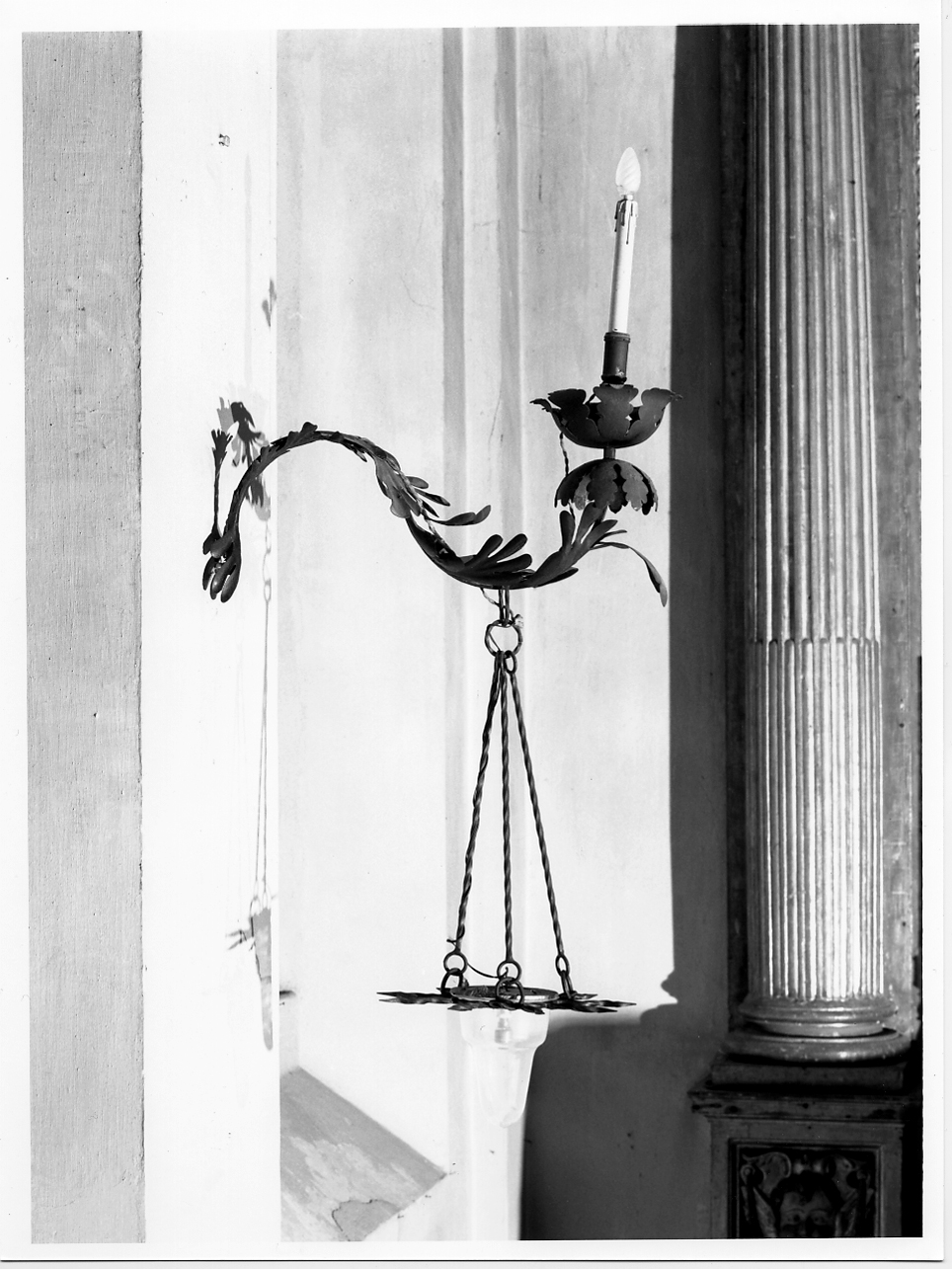 candeliere da parete, serie - ambito lombardo (secondo quarto sec. XX)