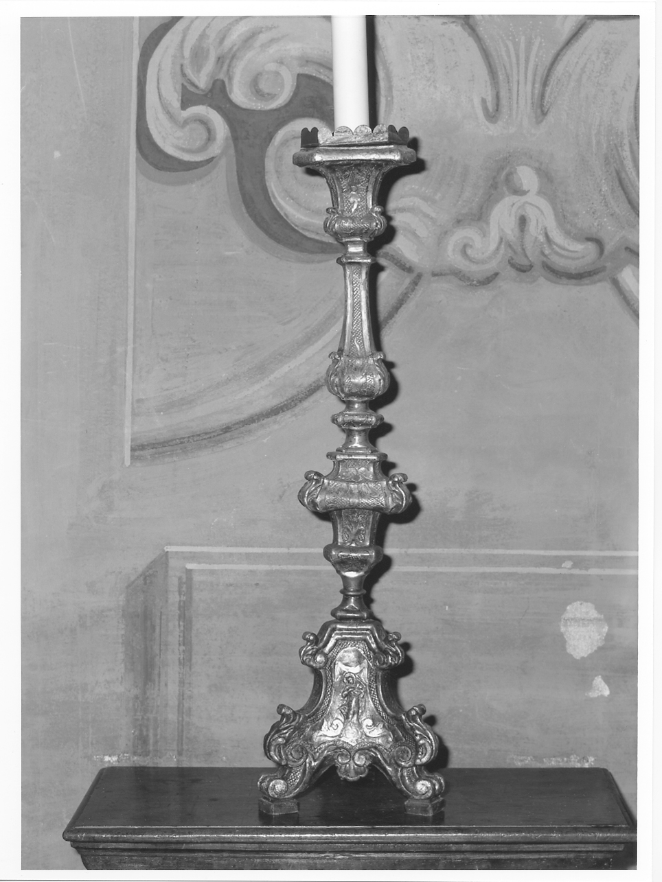 candeliere d'altare, serie - ambito lombardo (sec. XVIII)