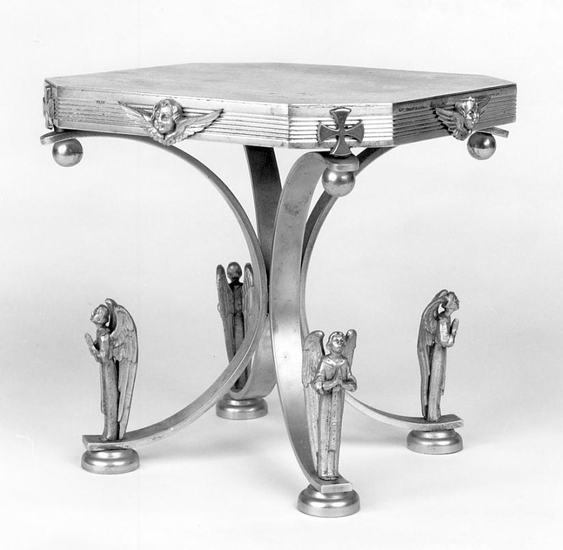 base, opera isolata - produzione lombarda (prima metà sec. XX)