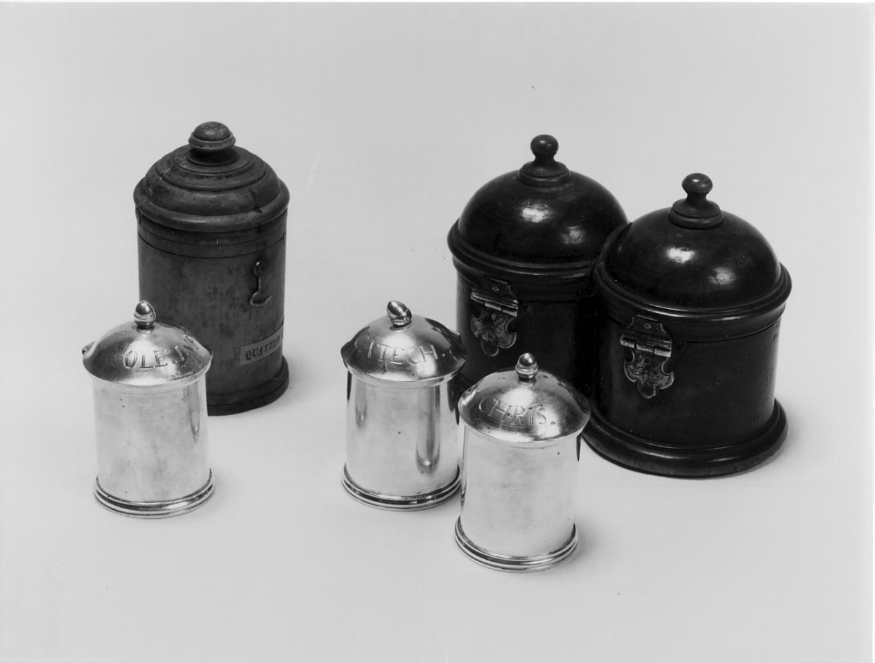 custodia - dei vasi per la riserva degli oli santi, serie - manifattura lombarda (sec. XIX)