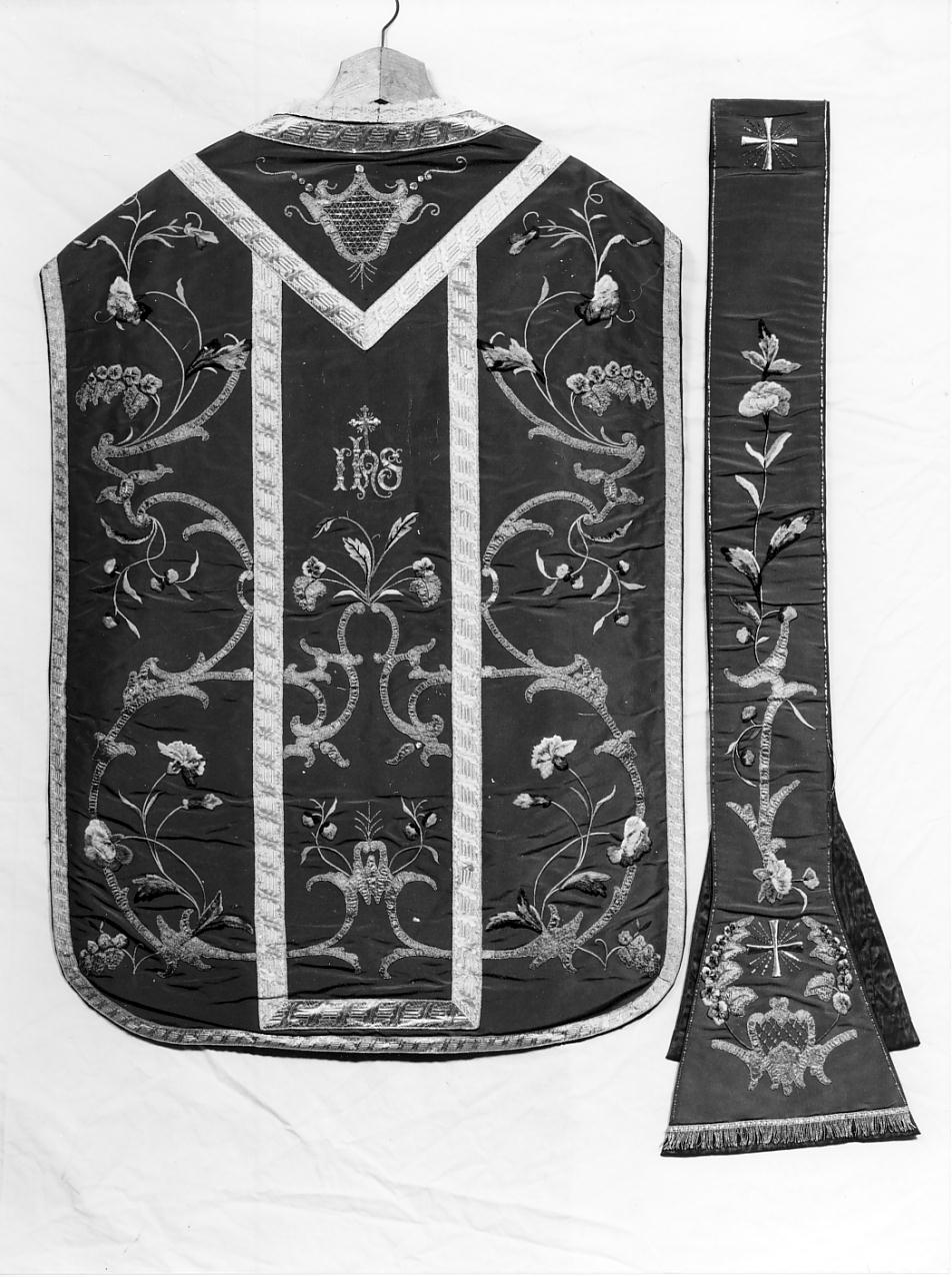 motivi decorativi vegetali (paramento liturgico, insieme) - manifattura lombarda (ultimo quarto sec. XIX)
