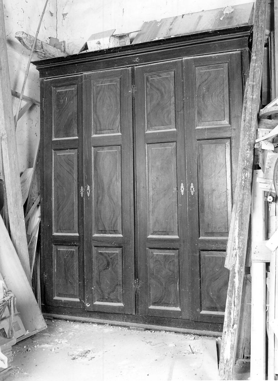 armadio, opera isolata - ambito cremonese (prima metà sec. XX)