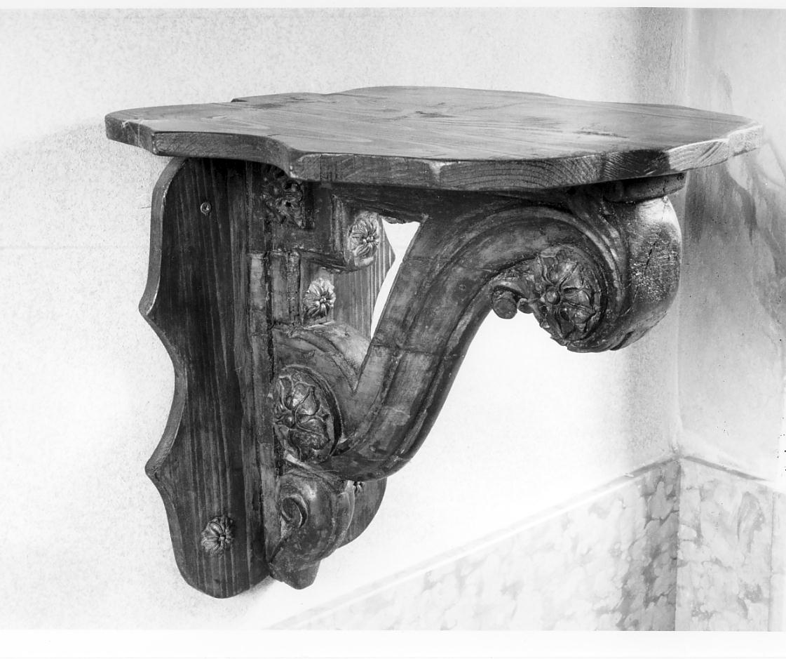 mensola, opera isolata - manifattura cremonese (ultimo quarto sec. XIX)