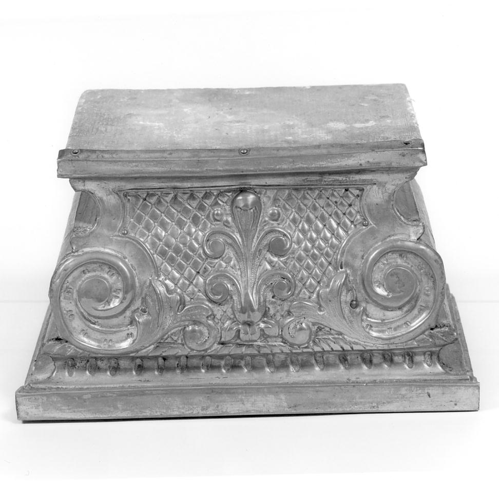 base di ostensorio, opera isolata - manifattura lombarda (seconda metà sec. XIX)