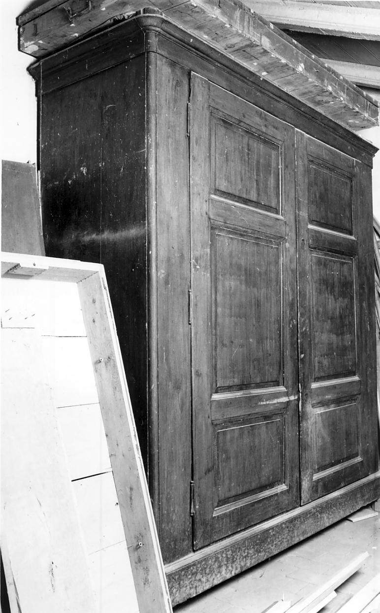 armadio, opera isolata - manifattura cremonese (seconda metà sec. XIX)