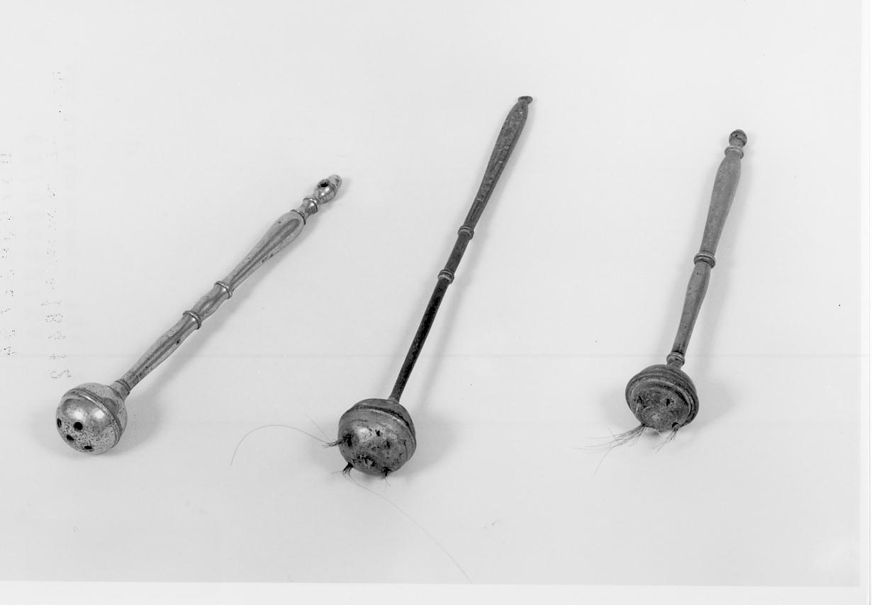 aspersorio, insieme - manifattura lombarda (primo quarto sec. XX)