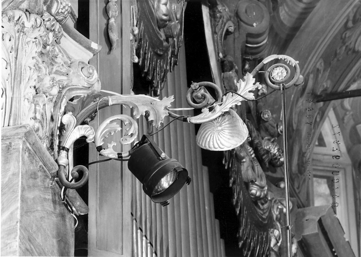 candeliere da parete, serie - ambito cremonese (primo quarto sec. XX)