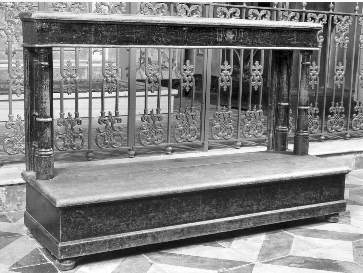 inginocchiatoio, opera isolata - ambito italiano (seconda metà sec. XIX)