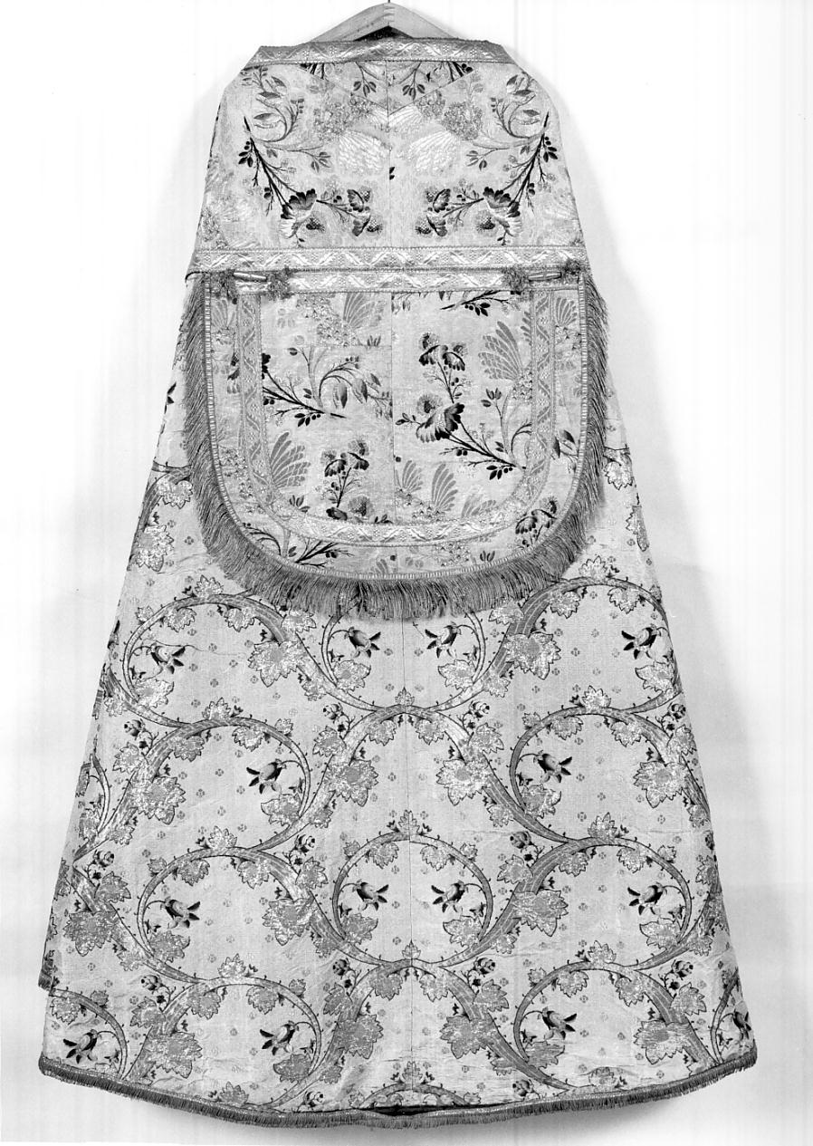 piviale, opera isolata - ambito italiano (sec. XVIII)