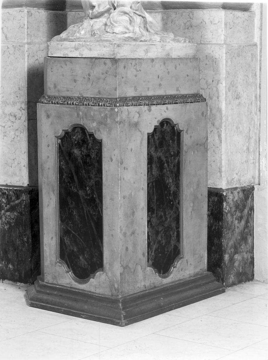 piedistallo di statua, serie - manifattura cremonese (prima metà sec. XIX)