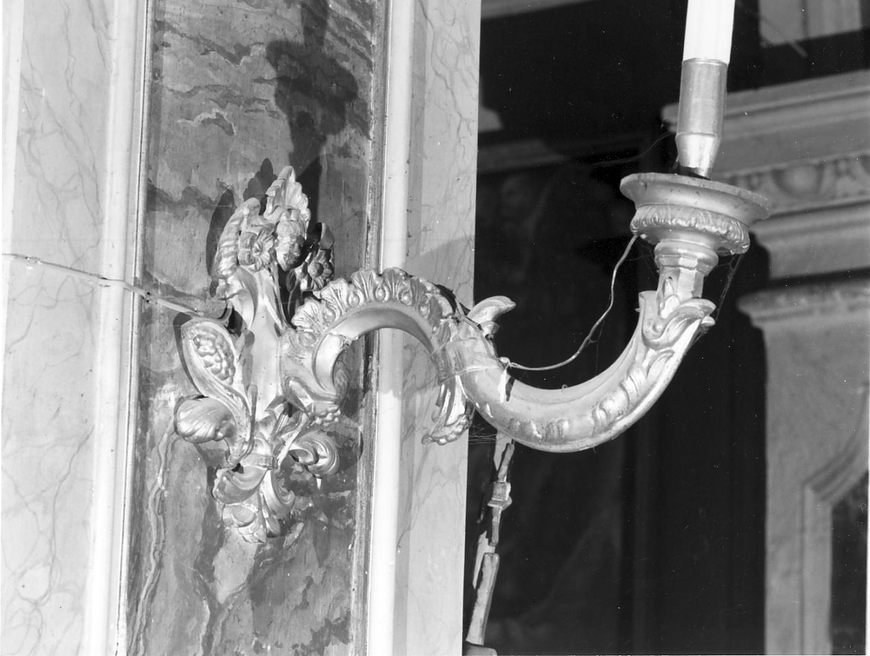 candeliere da parete, serie - manifattura cremonese (ultimo quarto sec. XIX)