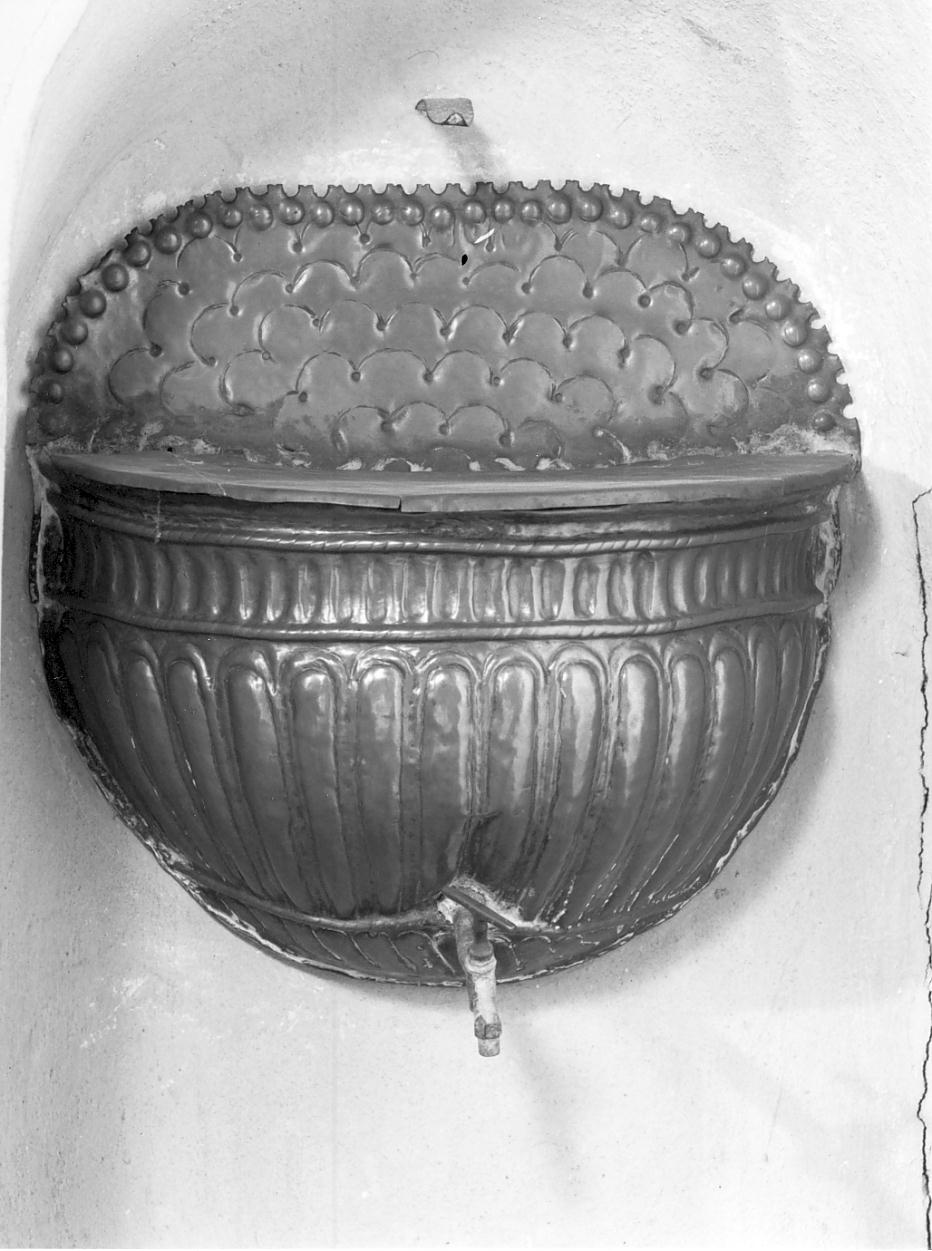 lavabo da sacrestia, opera isolata - manifattura cremonese (prima metà sec. XX)