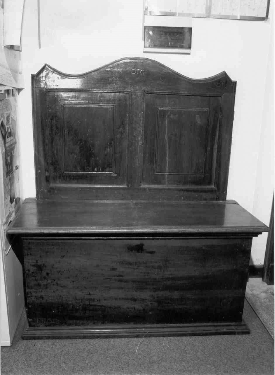 cassapanca, opera isolata - ambito bresciano (seconda metà sec. XIX)