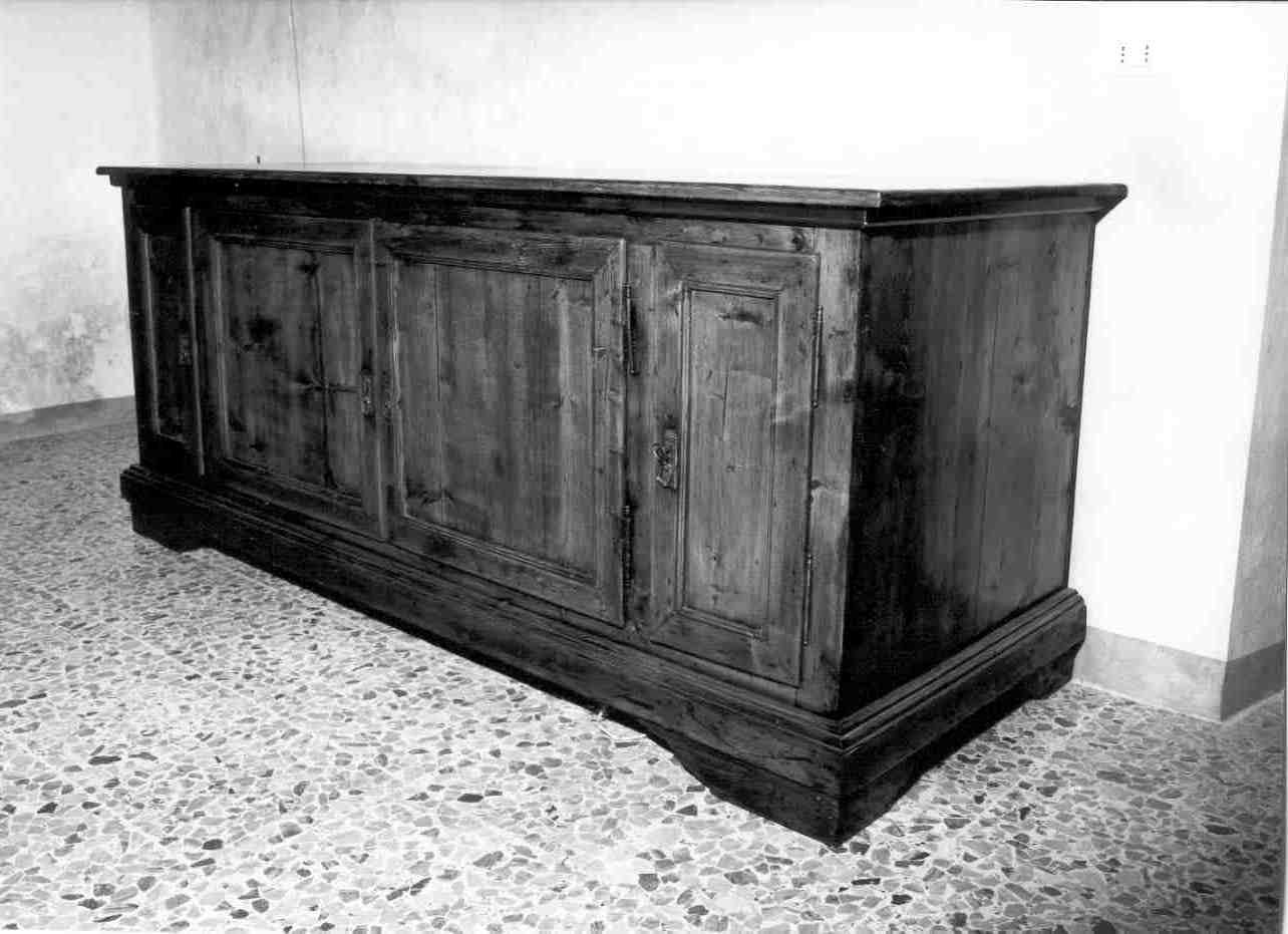 credenza, opera isolata - ambito mantovano (inizio sec. XVIII)