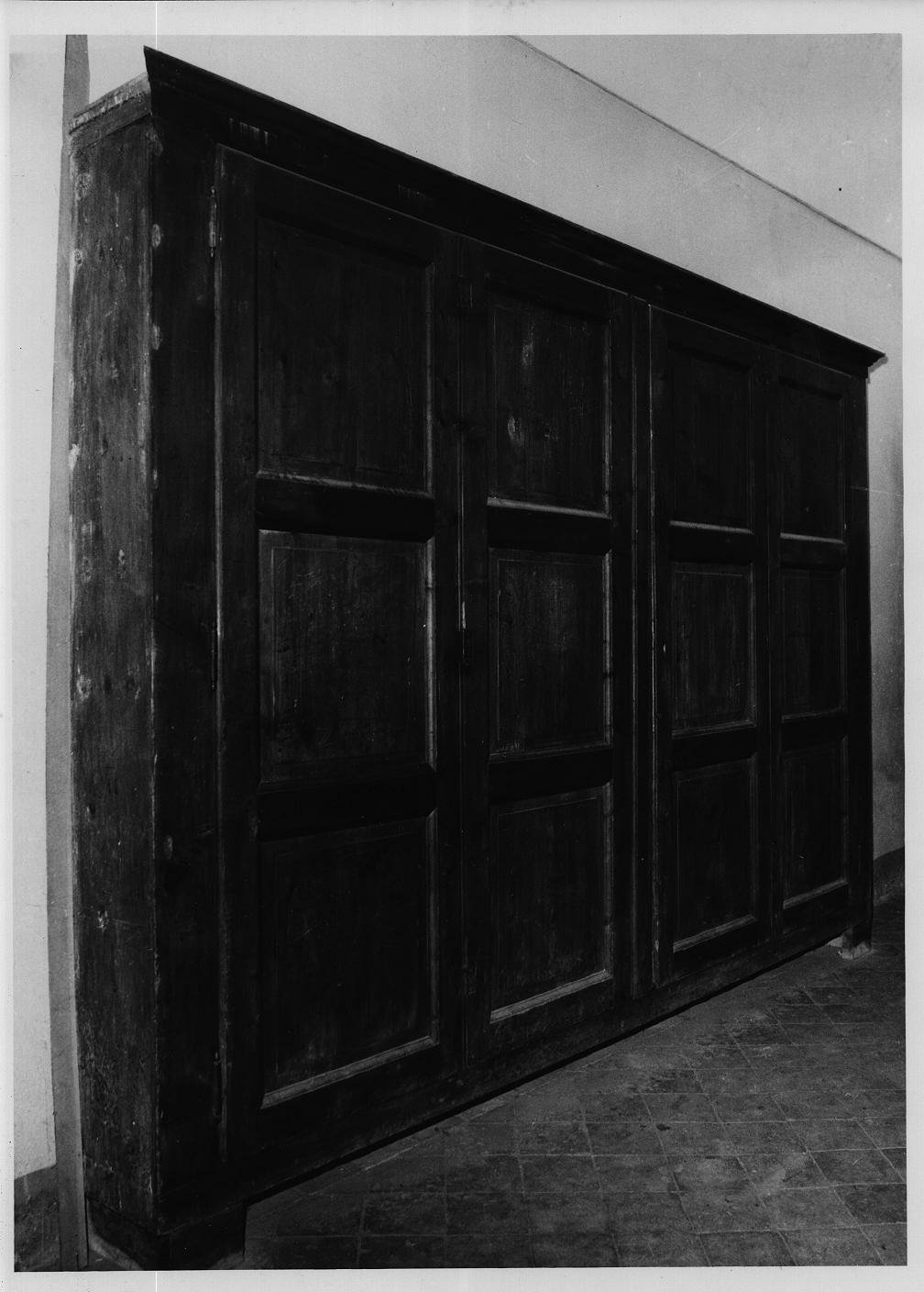 armadio, opera isolata - ambito italiano (prima metà sec. XIX)