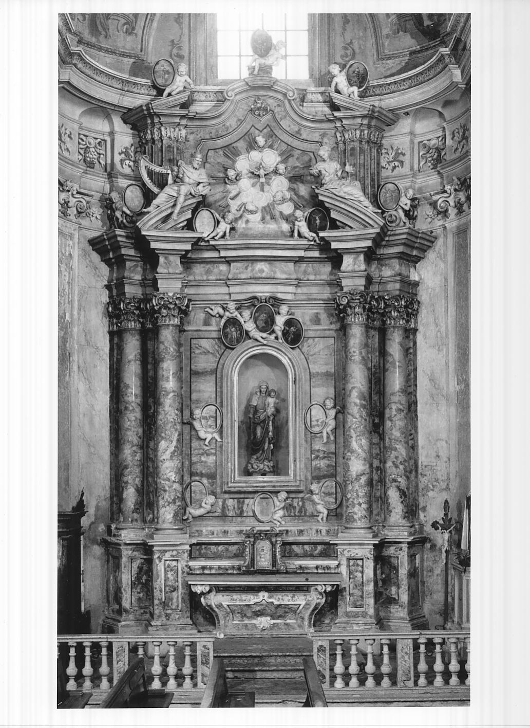 altare, insieme di Bolla Domenico, Costa Lorenzo (sec. XVIII)