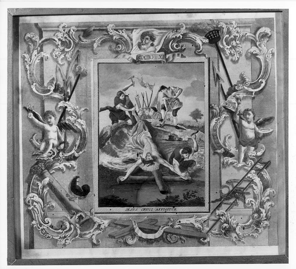 stazione XI: Gesù inchiodato alla croce (stampa colorata a mano, elemento d'insieme) - ambito italiano (prima metà sec. XVIII)