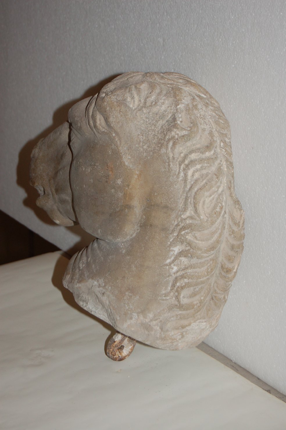 Testa di cavallo (gruppo scultoreo, frammento) - arte romana (sec. II)