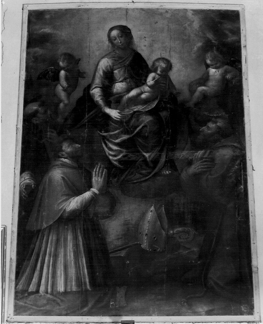 Madonna con Bambino in gloria, San Carlo Borromeo e santi frati (dipinto, opera isolata) - ambito lombardo (sec. XVII)