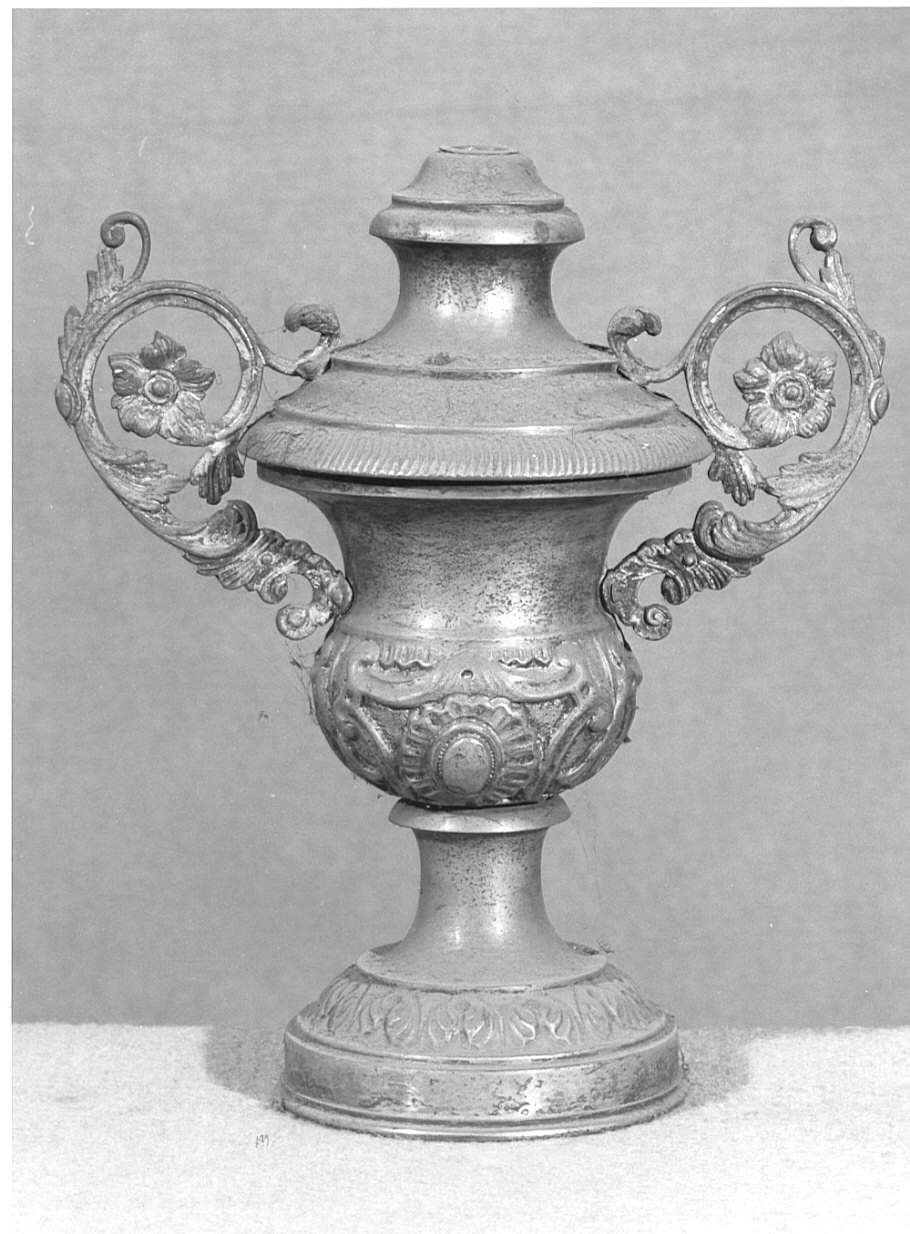 vaso d'altare, serie - bottega lombarda (sec. XIX)