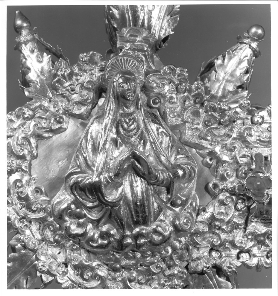 Madonna Addolorata (decorazione plastica, elemento d'insieme) - manifattura palermitana (seconda metà sec. XVI)