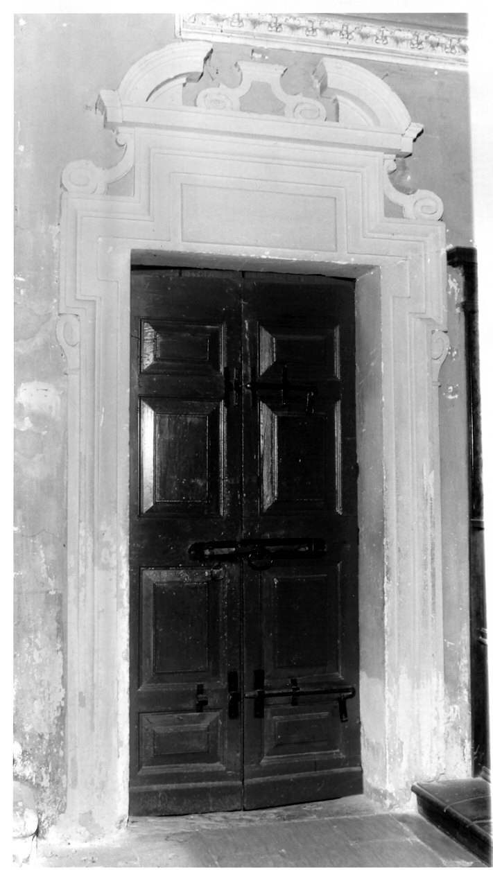 porta - a due battenti, coppia - ambito lombardo (sec. XVII)