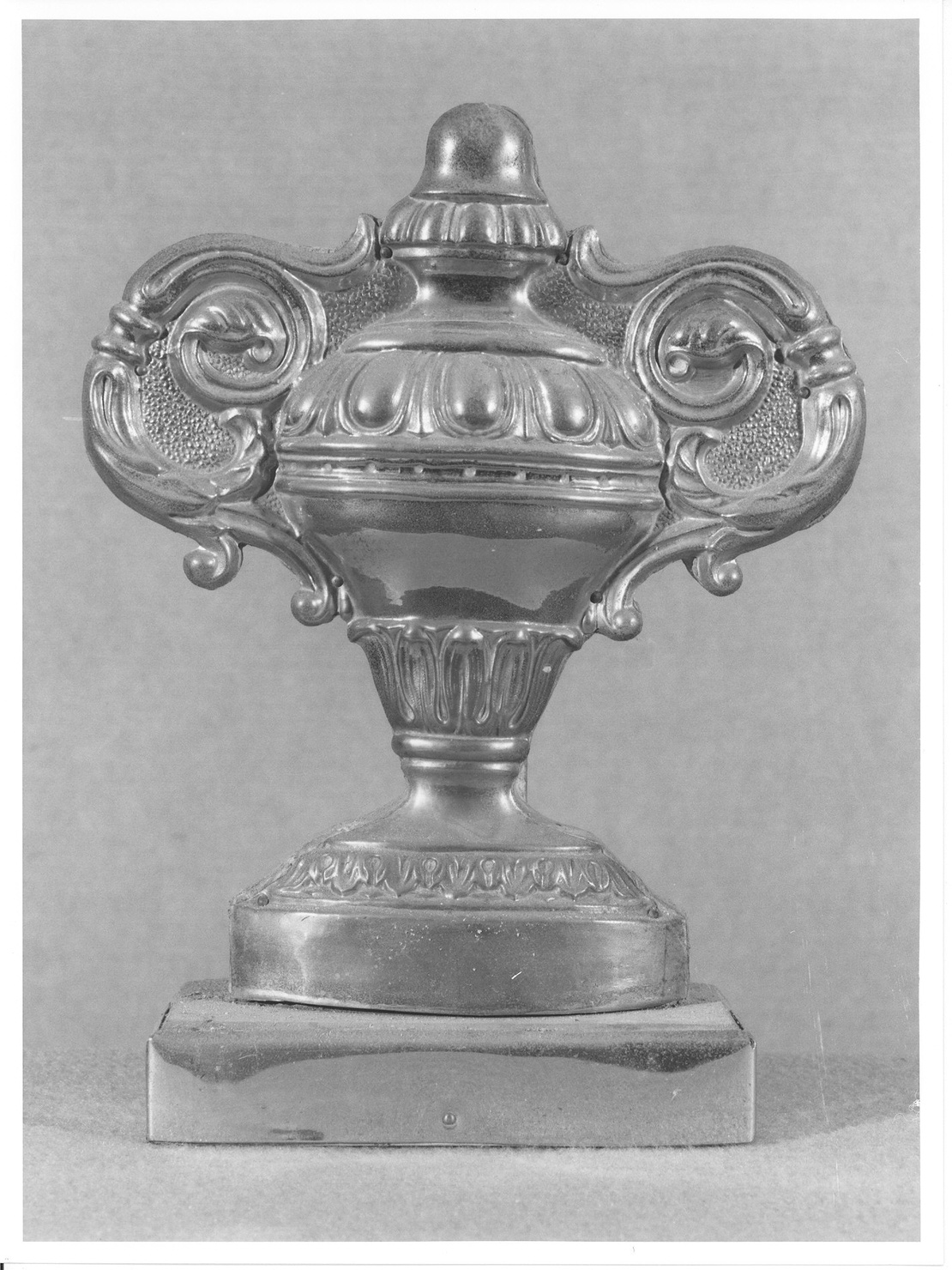 vaso d'altare, serie - ambito lombardo (sec. XIX)