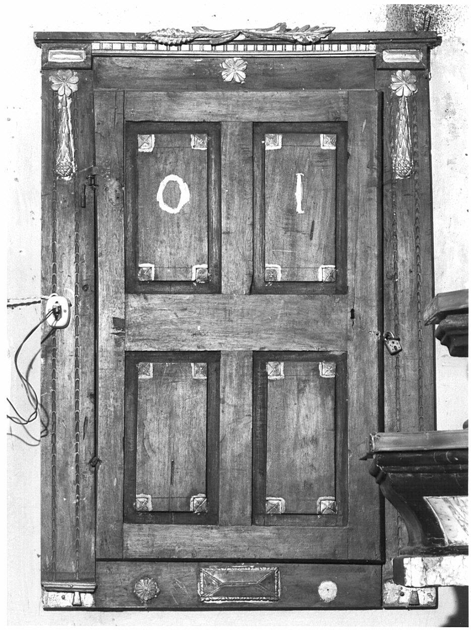 tabernacolo murale, coppia - bottega comacina (prima metà sec. XIX)