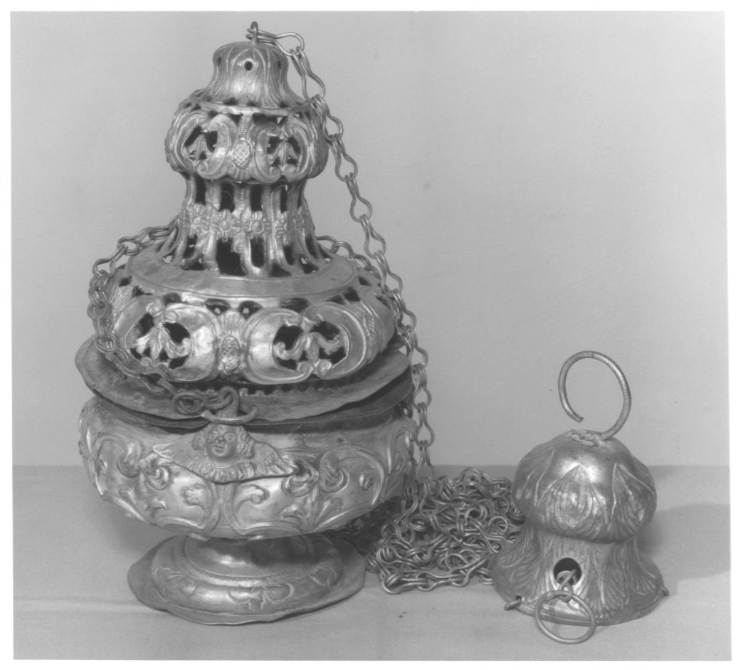 turibolo - a vaso fiammeggiante, opera isolata - bottega comacina (prima metà sec. XVIII)