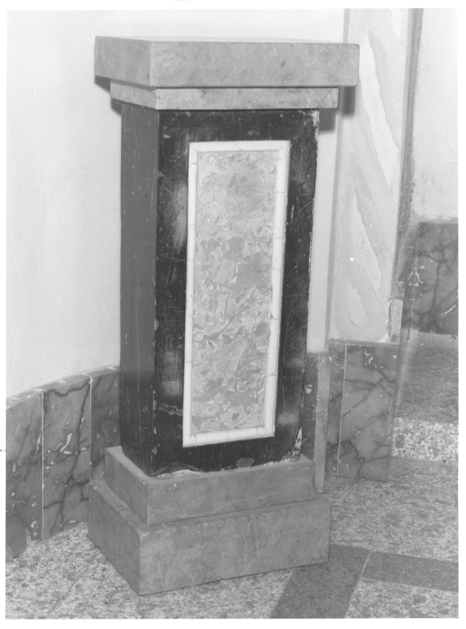 pilastrino, coppia - bottega lombarda (sec. XVIII)