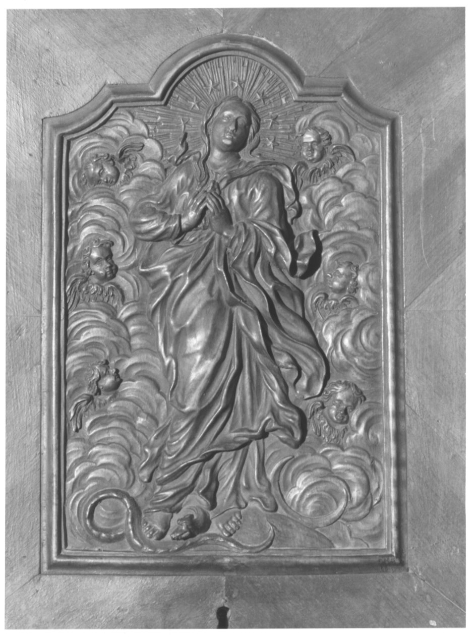 Madonna Immacolata (rilievo, elemento d'insieme) - bottega lombarda (sec. XVIII)