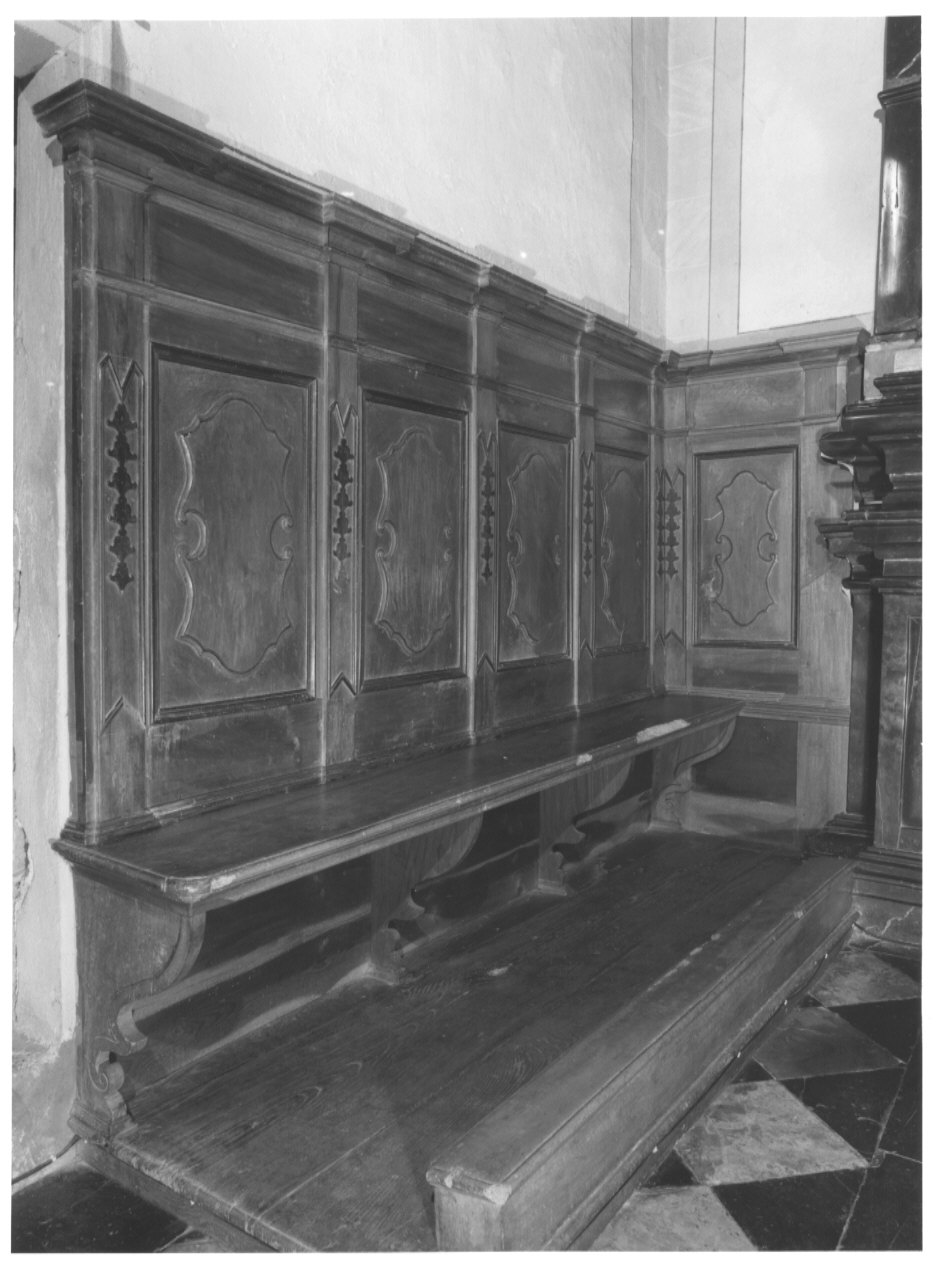 stalli del coro, insieme - bottega lombarda (prima metà sec. XVIII)