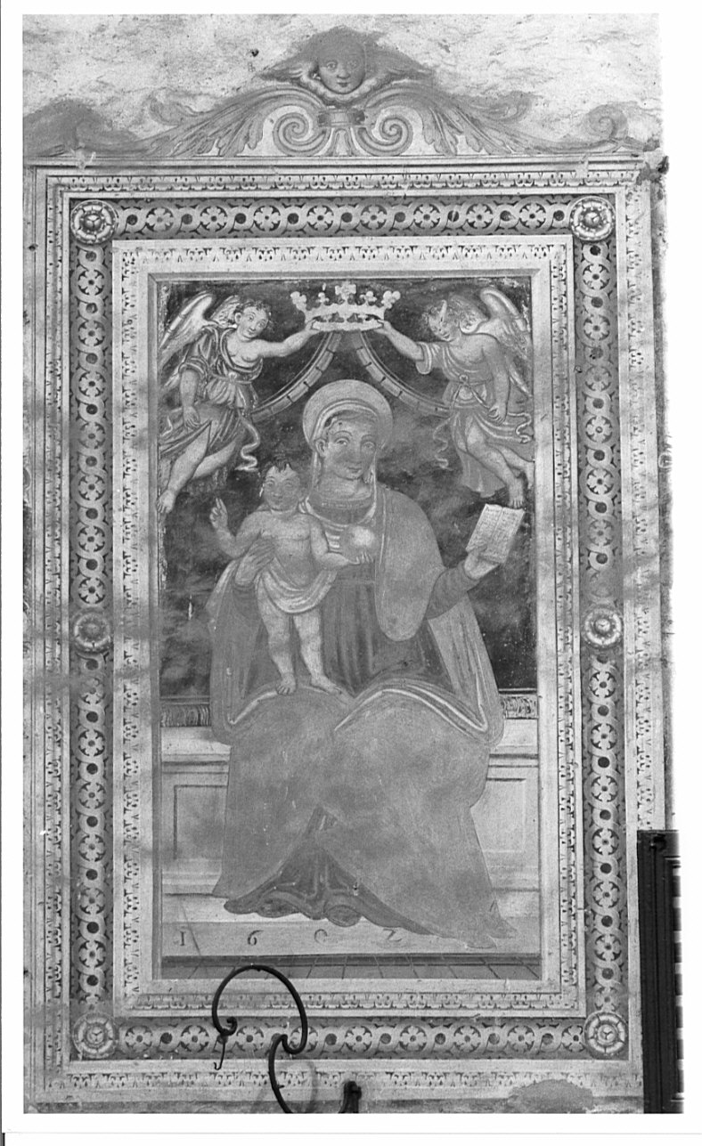 Madonna in trono con Bambino (dipinto, opera isolata) - ambito lombardo (sec. XVII)