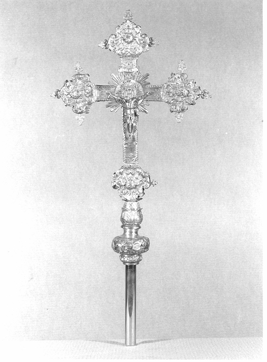 croce processionale, opera isolata - bottega lombarda (prima metà sec. XVIII)