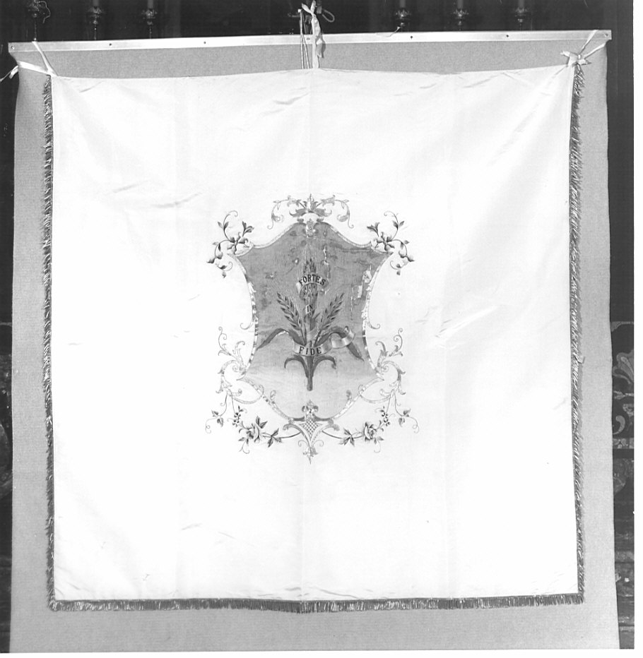 tessuto, opera isolata - ambito lombardo (sec. XX)
