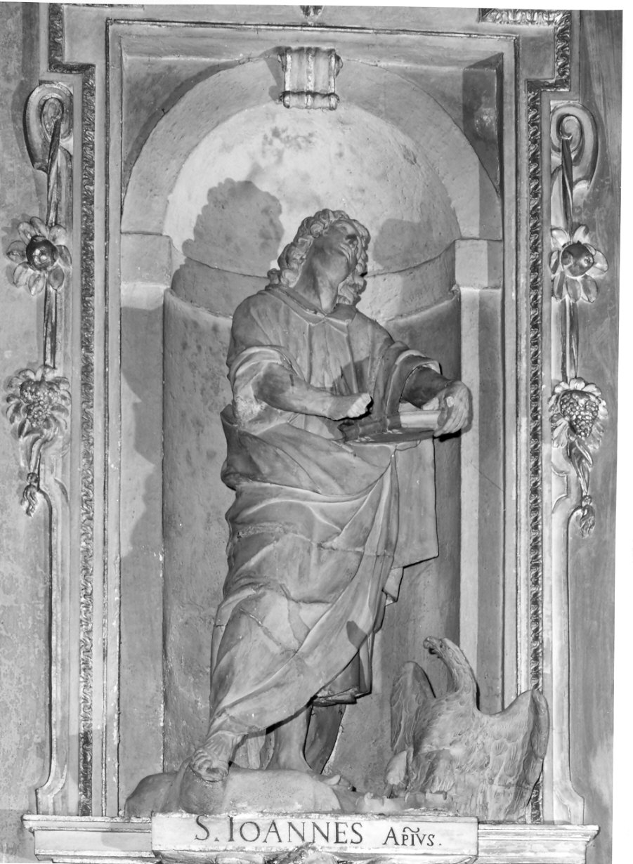 San Giovanni Evangelista (statua, opera isolata) - bottega lombarda (inizio sec. XVII)