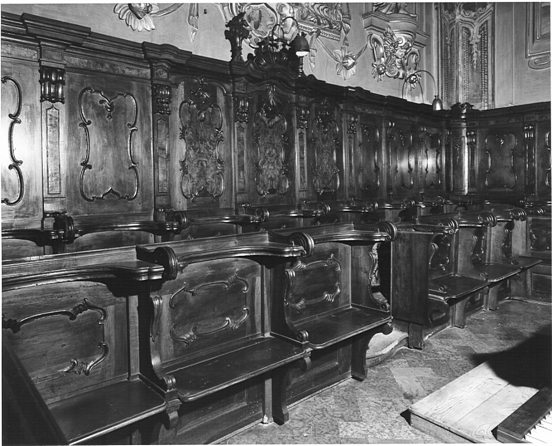stalli del coro, complesso decorativo - bottega lombarda (secc. XVII/ XVIII)