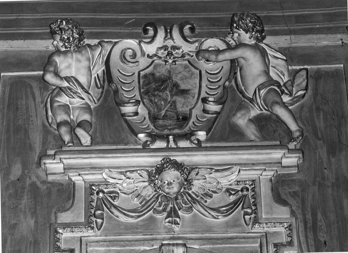 angeli reggenti uno scudo (scultura, coppia) - bottega lombarda (fine/inizio secc. XVII/ XVIII)