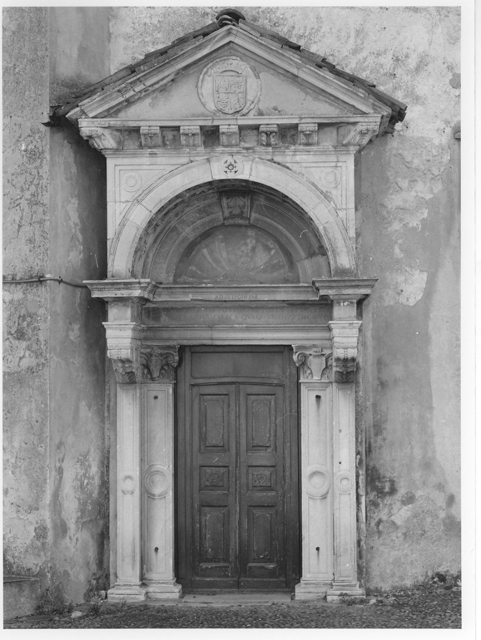 portale - ad arco, opera isolata - bottega lombarda (sec. XVI)