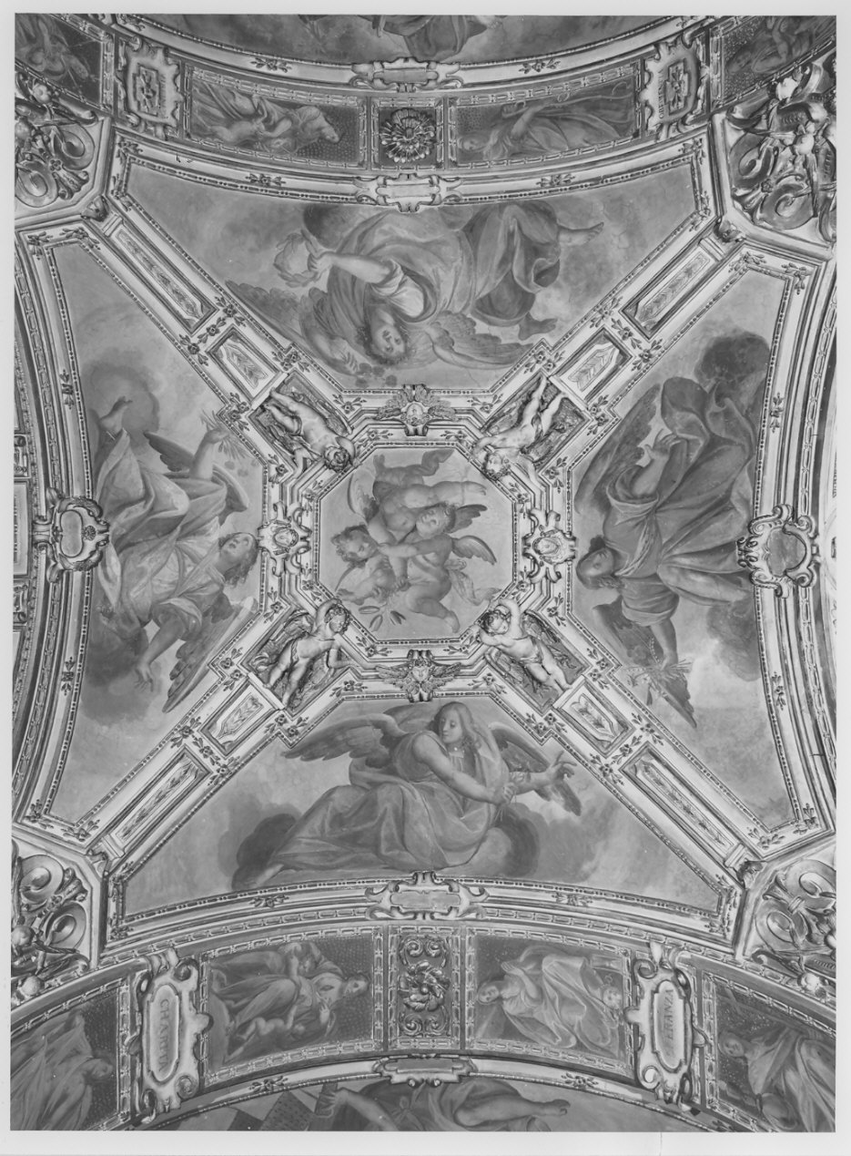 angeli con ghirlande di fiori (decorazione pittorica, insieme) di Della Rovere Giovanni Mauro detto Fiammenghino (e aiuti) (sec. XVII)
